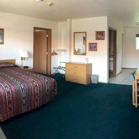 Mini Golden Inns Motel Hungry Horse Экстерьер фото